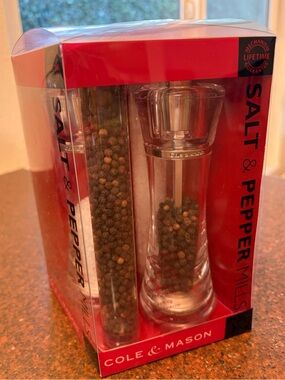 Cole & Mason Clear Acrylic Salt & Pepper Mills Set With Refill Salt & Pepper NWT